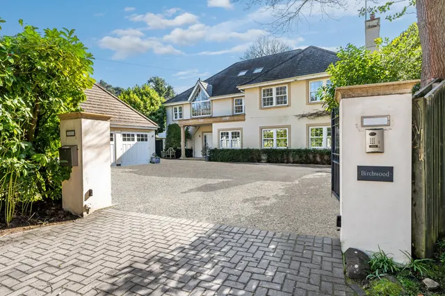 Blackdown Avenue, Pyrford, GU22, photo 1