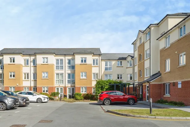 Alexandra Road, Swansea, SA4, photo 2