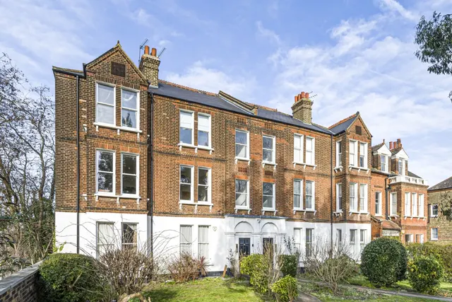 Larkhall Rise, Clapham Common, SW4, photo 1