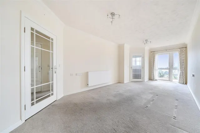 Rowe Avenue, Peacehaven, BN10, photo 3