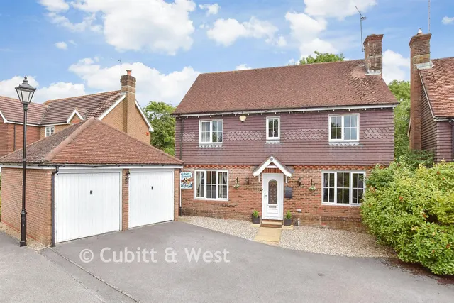 Turnpike Way, Ashington, RH20, photo 1