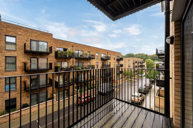 Photo 3 — Flat 204, Finlay Court, LONDON