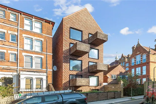 Barretts Grove, London, N16, photo 1
