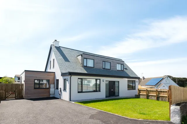 Photo 2 — Trevarrian, Newquay, Cornwall, TR8 4AQ