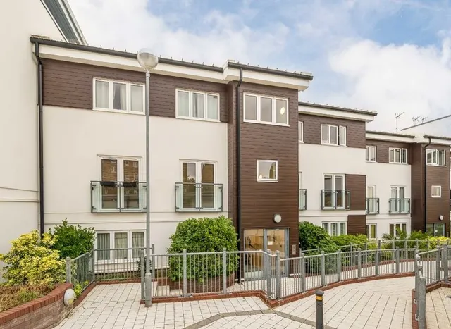 Stane Grove, Stockwell, SW9, photo 1