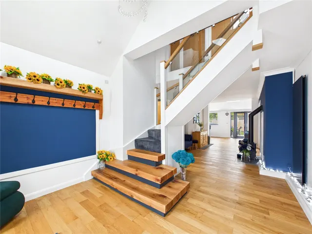 St. Marys Close, Bramford, IP8, photo 3