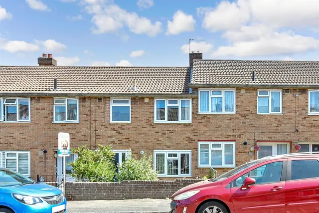 Mayweed Avenue, Walderslade, ME5, photo 1