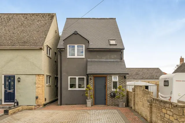Rock Close, Carterton, OX18, photo 1