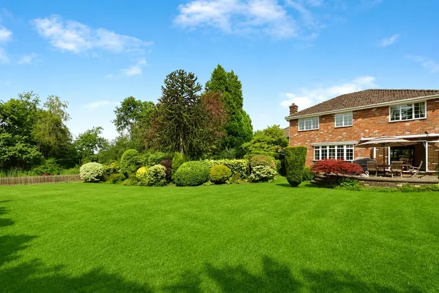 Hutton Road, Ash Vale, Surrey, GU12 5HA, photo 1