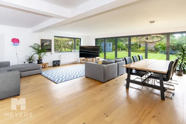 Grosvenor Close, Ashley Heath, BH24, photo 2
