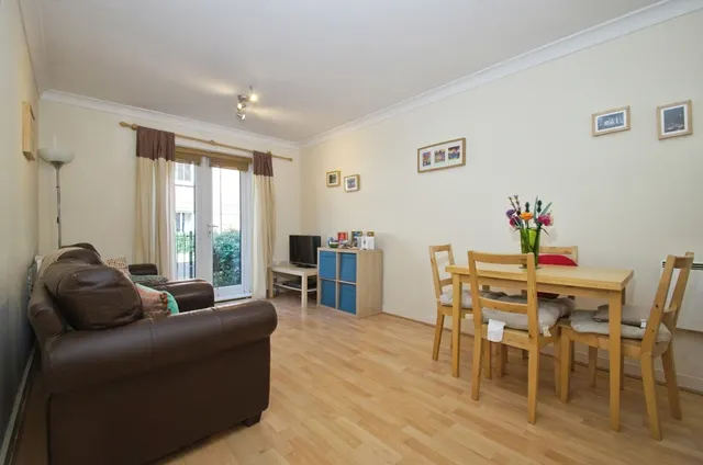 Soudrey Way, CARDIFF, South Glamorgan, CF10, photo 1