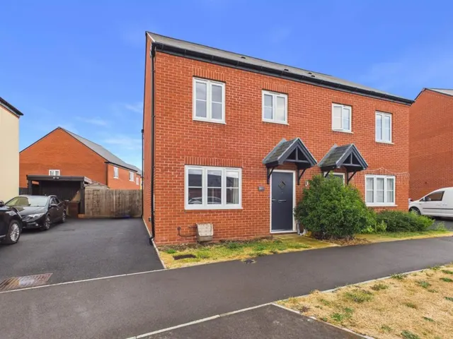 Ironbridge Road, Twigworth, photo 1