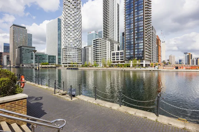 Meridian Place, London, E14, photo 2