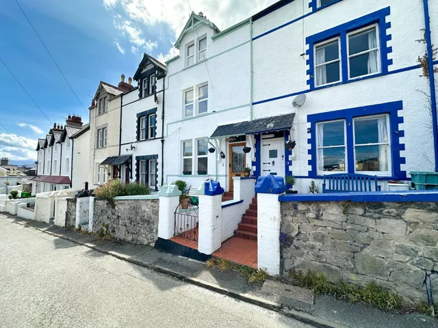Llwynon Gardens, Llandudno, LL30, photo 1