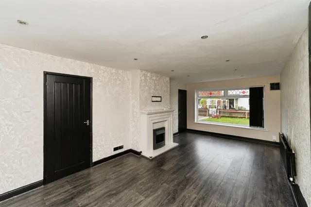 Baffin Close, Wirral, CH46, photo 2