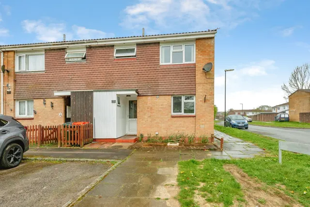 Cowfold Close, Crawley, photo 1