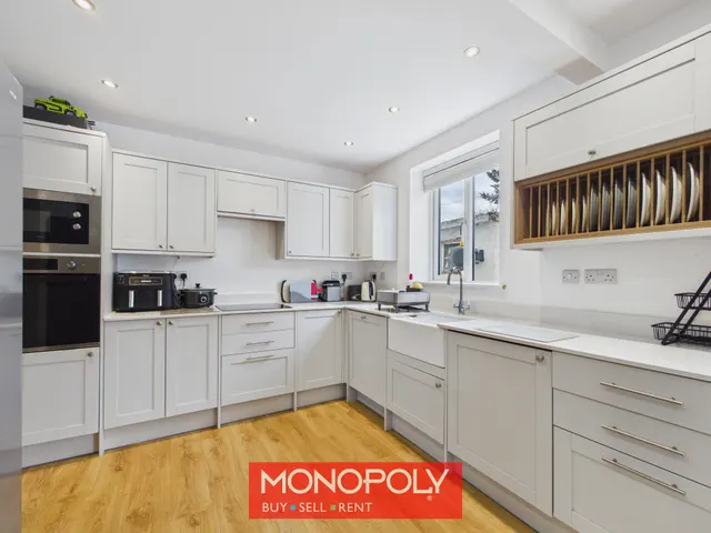 Parc Y Dre Road, Ruthin, LL15, photo 3