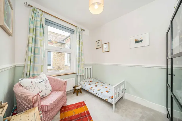 Waldron Road, SW18, photo 3