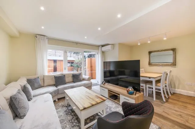 Agar Grove, NW1 9TY, photo 1