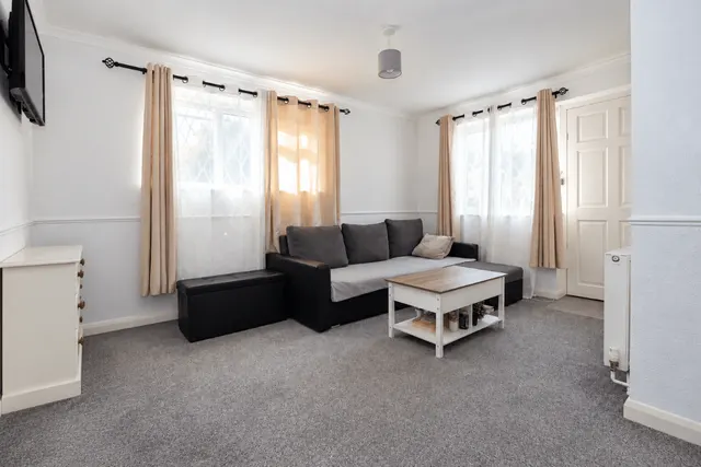 Tansy Close, Waterlooville, PO7, photo 2