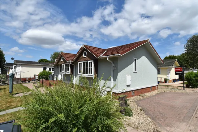 Photo 2 — Doverdale Park Homes, Hampton Lovett, Droitwich, Worcestershire, WR9 0NU