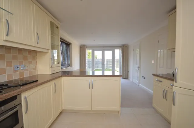 Stanley Road, Lymington, SO41, photo 3