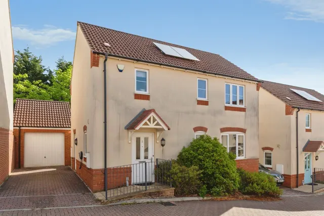 Foxglove Close, Stoke Gifford, Bristol, photo 1