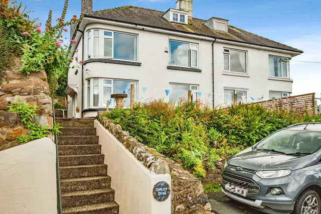 St Brides Hill, Saundersfoot, SA69, photo 3