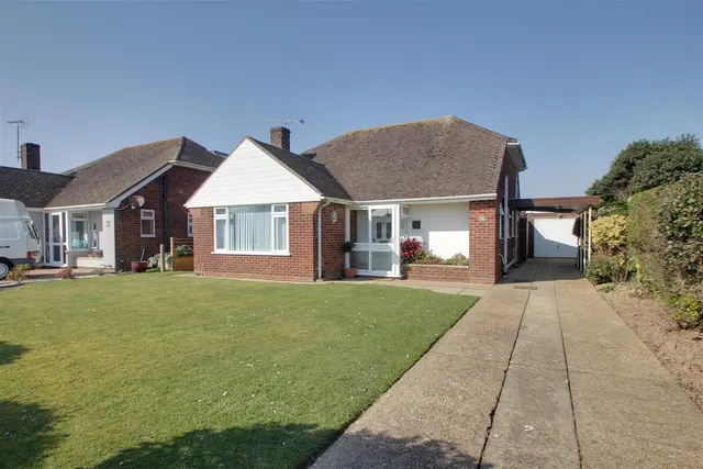 Eastergate Close, Goring-By-Sea, Worthing, photo 1