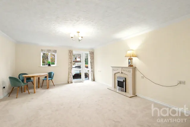 Headley Road, Grayshott, GU26, photo 2