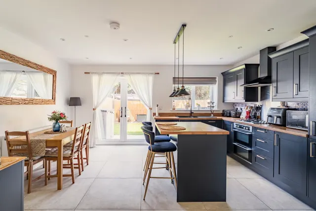 Photo 2 — Jubilee Villas, Buckley, Flintshire, CH7 2DU