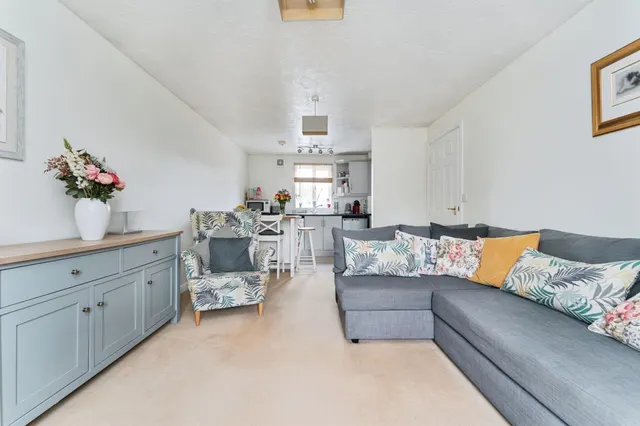 Photo 2 — Cheere Way, Papworth Everard, Cambridge