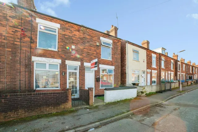 Arundel Drive, Mansfield, Nottinghamshire, NG19, photo 1