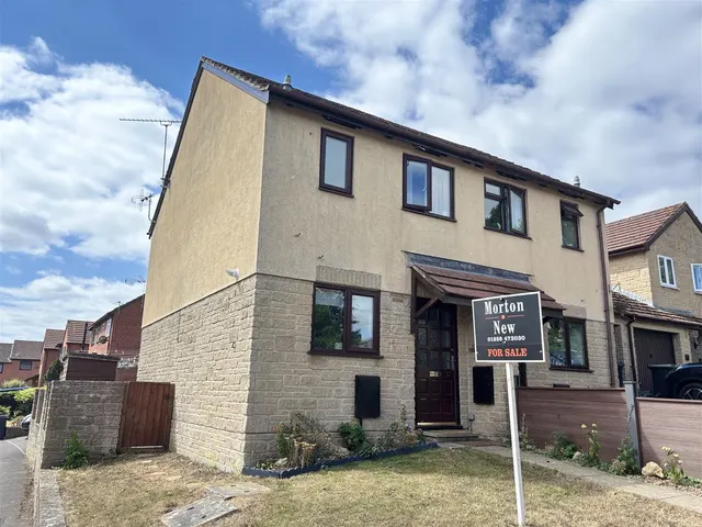 Honeymead Lane, Sturminster Newton, photo 1