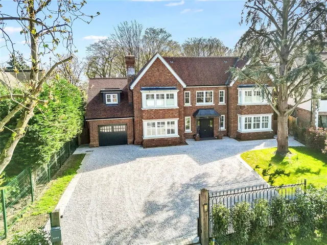 Kilmington Close, Hutton Mount, CM13, photo 1