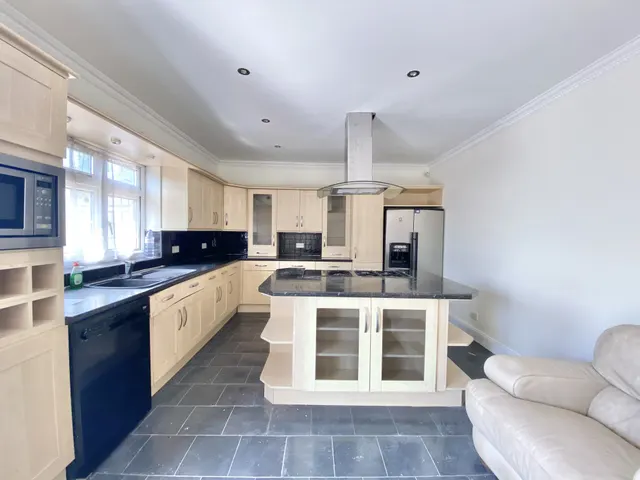 Long Lane, Grays, RM16, photo 3