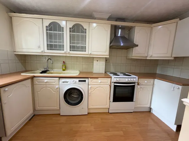 Turnberry Court, Watford, WD19, photo 2
