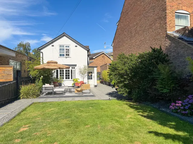Queens Road, Kingston Upon Thames, KT2, photo 1