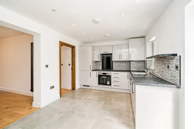 Alvista Avenue, Taplow, SL6, photo 3