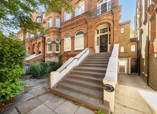 Greencroft Gardens, South Hampstead, NW6, photo 1
