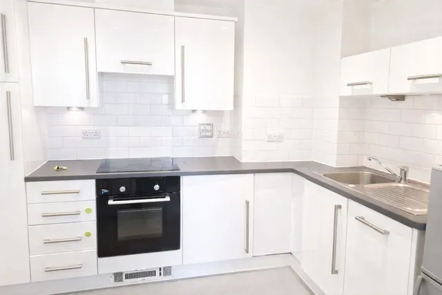 Photo 2 — Prince Regent Road, Hounslow, TW3 1NN