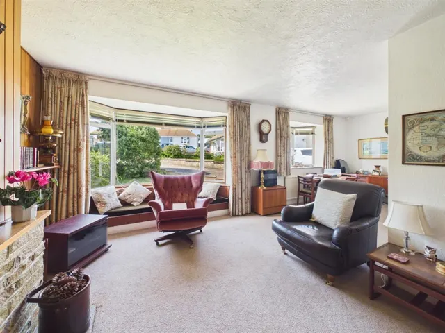 Highview Road, Telscombe Cliffs, BN10, photo 3