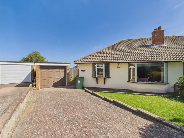 Highview Road, Telscombe Cliffs, BN10, photo 2