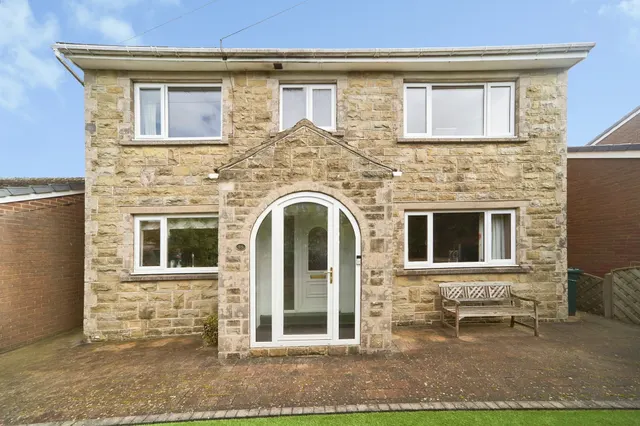 Lees Close, Cullingworth, BD13, photo 1