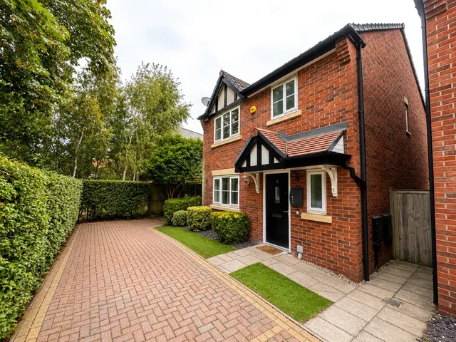 Under Hill Close, Ainsdale, PR8, photo 1