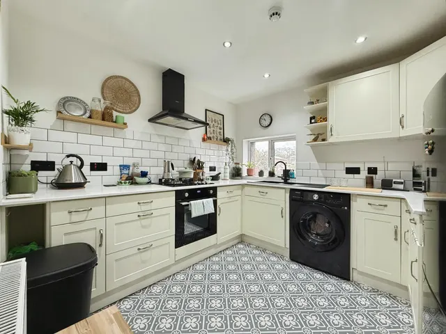 Lyme Street, Axminster, EX13, photo 1