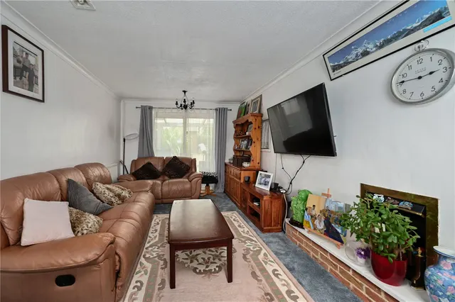 Photo 2 — Clayton Road, Farnborough, Hampshire, GU14 9DF