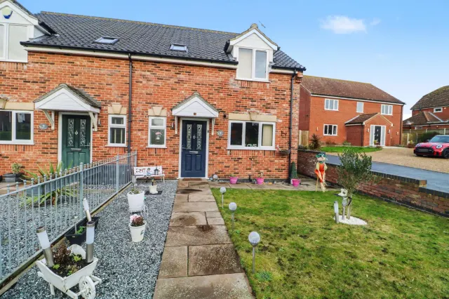 Main Road, Filby, photo 3