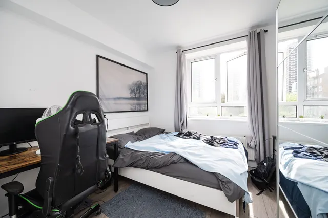 9 Hadfield House, Ellen Street, London, photo 1