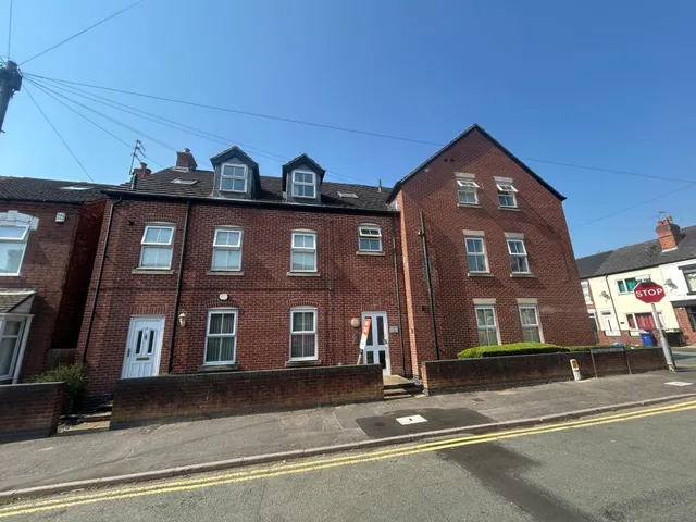 Wyggeston Street, Burton upon Trent, DE13, photo 1